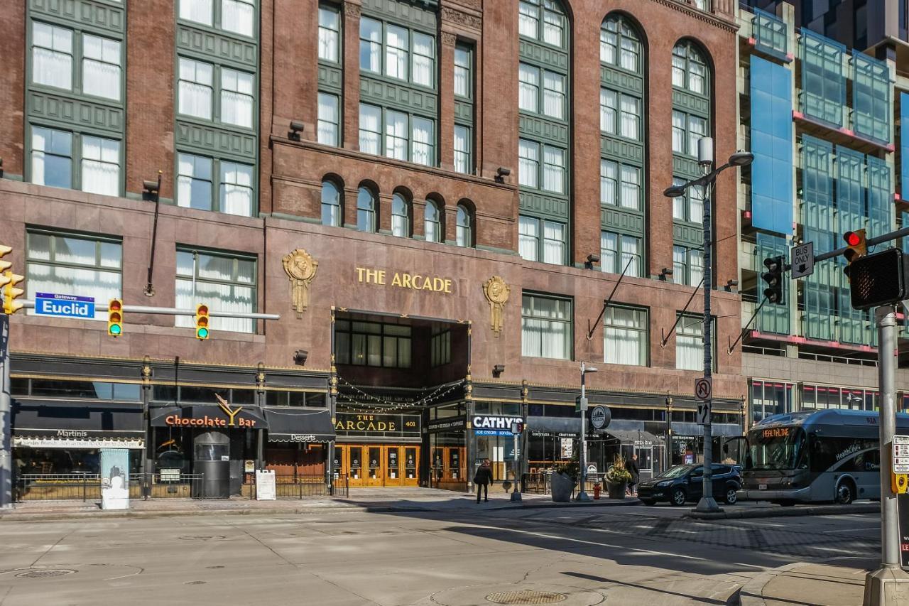Frontdesk 2015 East 4Th Street Apts Downtown Cleveland Leilighet Eksteriør bilde